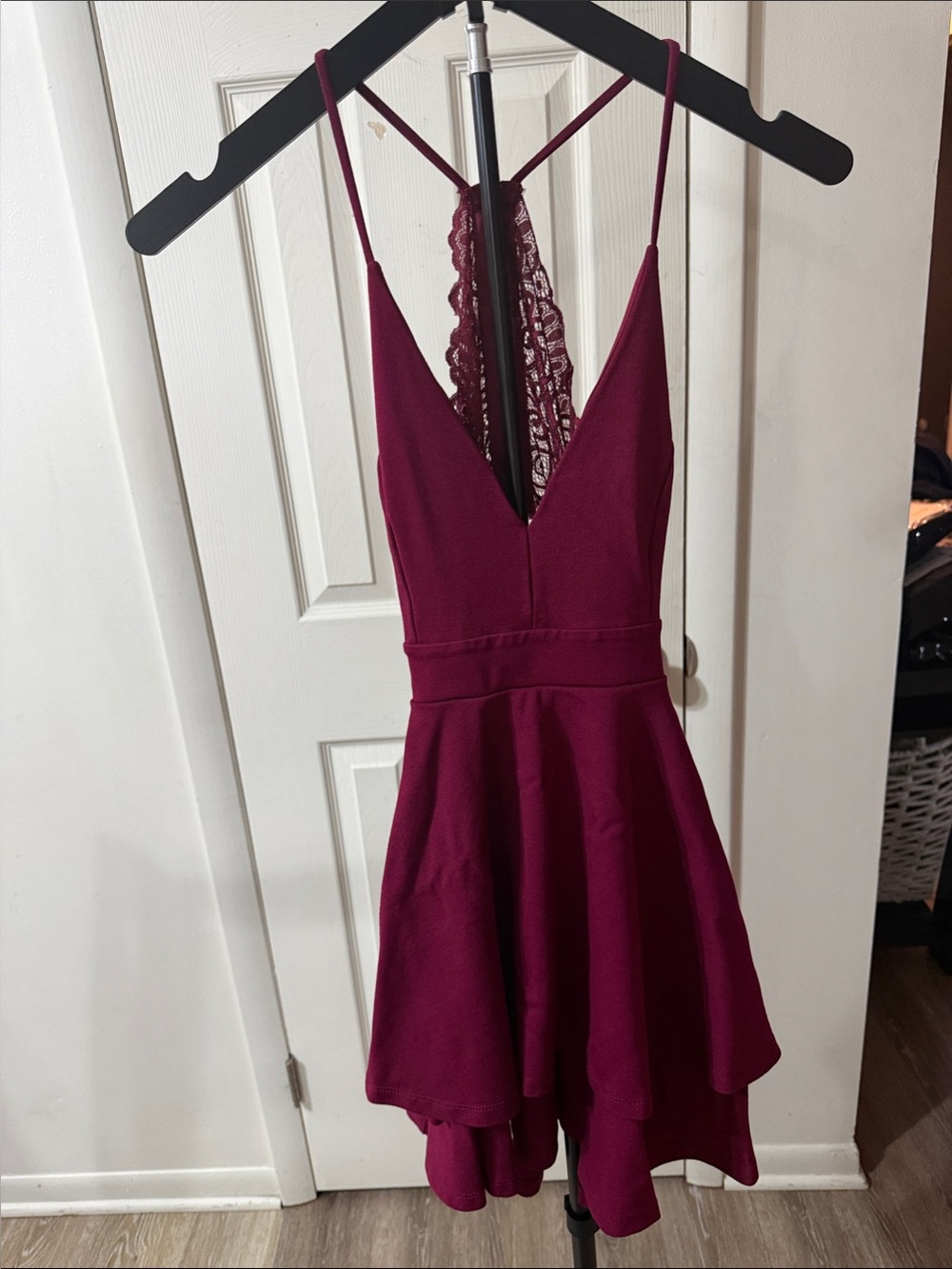 Windsor Burgundy Lace-Back V-Neck Chemise